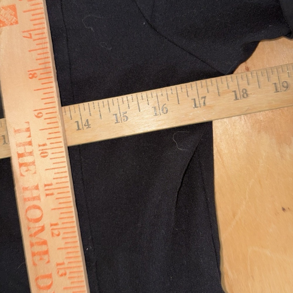 FIGS Black Inala Slim Scrub Top Mandarin Collar 3 Pocket Women's Small Onyx - Picture 4 of 8
